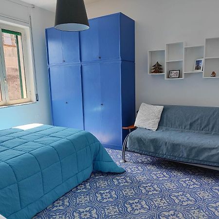 ナポリ La Casa Blu Bed & Breakfast エクステリア 写真
