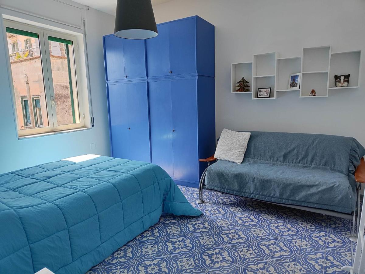 ナポリ La Casa Blu Bed & Breakfast エクステリア 写真
